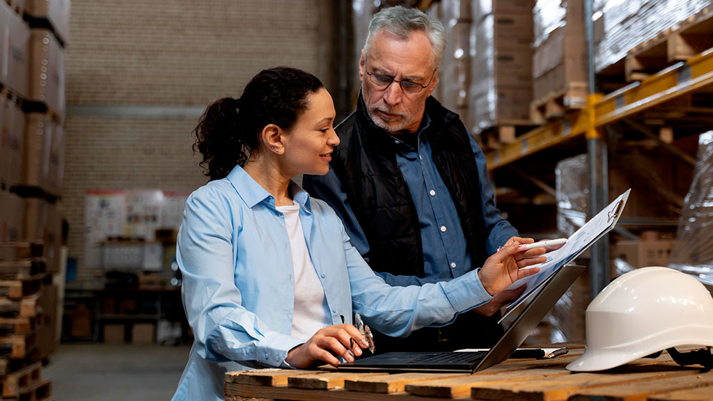 Transformação digital na indústria com análise de dados no armazém